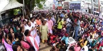 Protesting Asha workers in Kerala to intensify stir, launch indefinite fast from Thursday