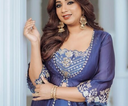 Shreya Ghoshal calls the Mumbai leg of her ‘All Hearts Tour’ a dream come true