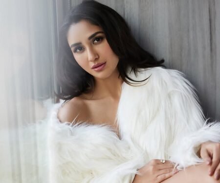 Nikita Dutta reveals she realized her Bollywood dream with Saif Ali Khan’s ‘Jewel Thief’