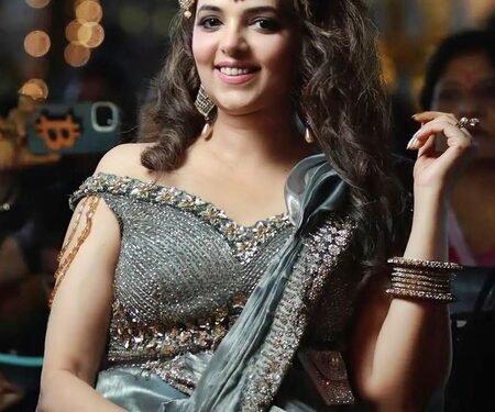 Sugandha Mishra joins ‘Wagle Ki Duniya’ as the over-the-top Suman