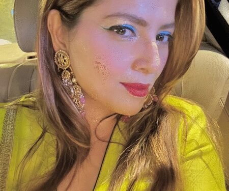 Actress Sonam Khan reveals her true relation with Zeenat Aman