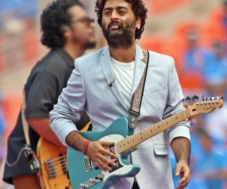 Arijit Singh pushes date of Abu Dhabi show in wake of Indo-Pak military escalations
