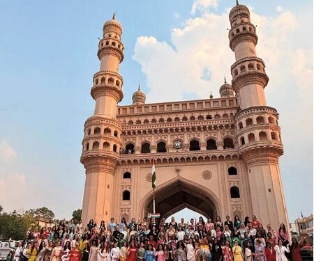 Miss World contestants mesmerised by iconic Charminar
