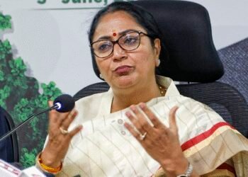 Delhi govt releases Rs 820 crore to MCD for development works