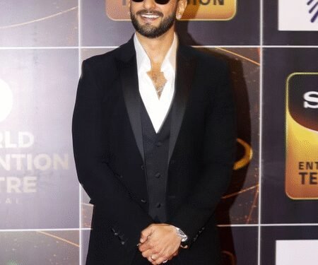 Ranveer Singh removes all Instagram posts ahead of his 40th birthday, fans wonder why?