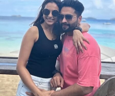 Jackky Bhagnani admits wife Rakul Preet Singh makes ‘every wrong feel right’ as she turns 35