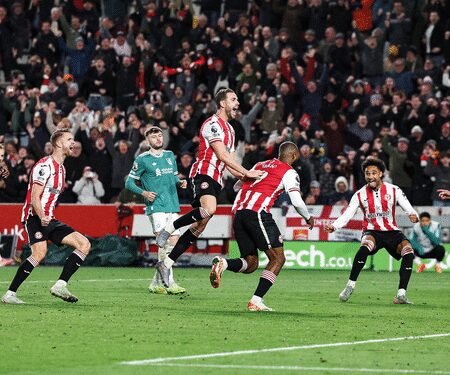 Brentford continues Liverpool crisis as Manchester United record continues