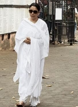 Celebs pay their last respects to Satish Shah at his funeral