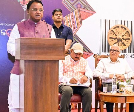 Odisha CM congratulates Nitish Kumar on taking oath for 10th time as Bihar CM