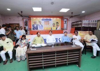 Tripura : BJP govt holds party meeting in presence of CM, top leaders