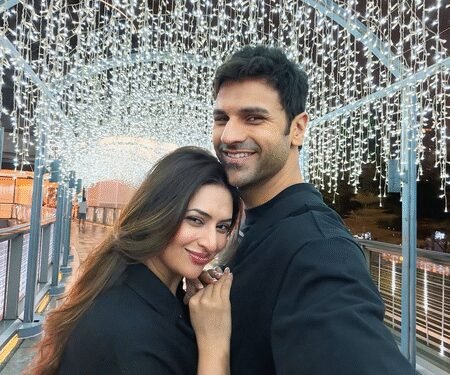 Divyanka Tripathi & Vivek Dahiya’s China trip includes late night partying & exploring gadgets