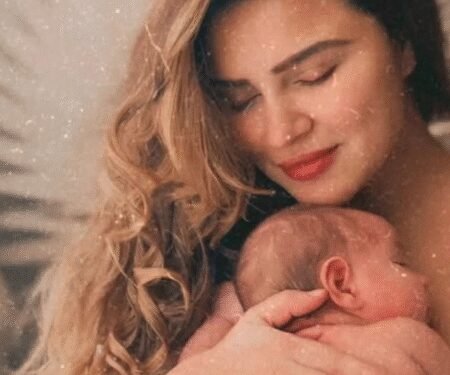 Naagin fame Aashka Goradia announces second pregnancy with a cute post