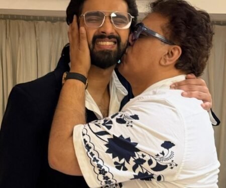 Daboo Malik kisses son Amaal Mallik, calls it ‘a life time in a moment’