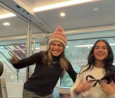 Isha Koppikar turns the train into a dance floor with daughter