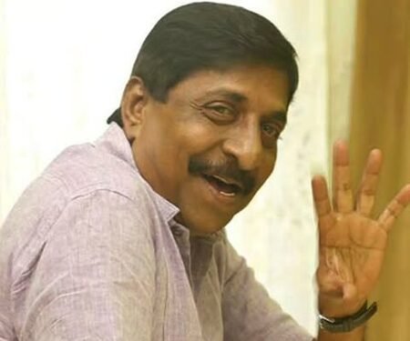 Prithviraj, Dileep, Chithra condole demise of Malayalam filmmaker Sreenivasan