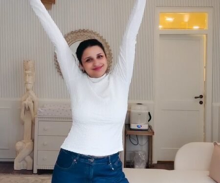 New mommy Parineeti Chopra says she is dealing with ‘postpartum symptoms’