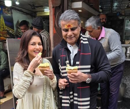 Bhagyashree soaks in the flavours of Banaras with a street food feast