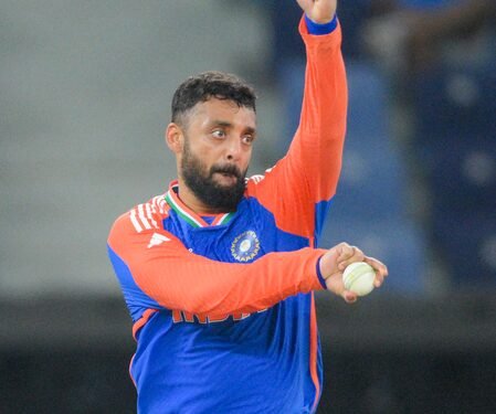 I create pressure on myself to prepare for T20 WC: Chakaravarthy