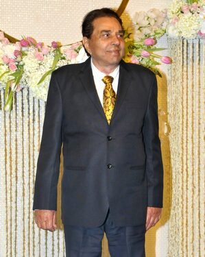 Dharmendra, Achuthanandan awarded Padma Vibhushan, Harmanpreet, Rohit Sharma get Padma Shris