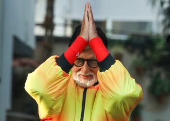 Big B shares his wishes for Lohri with a screenshot