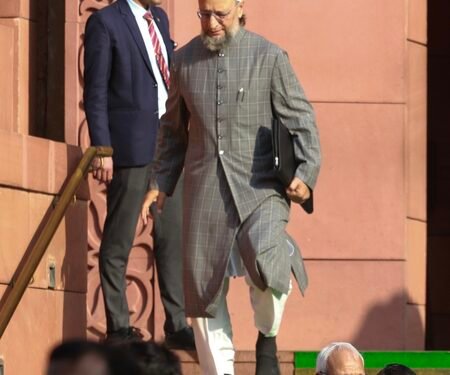 Owaisi urges EAM Jaishankar to rescue 16 Indians from Myanmar-Thailand border