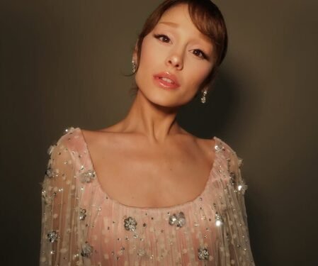 Ariana Grande: Want to challenge myself, take on roles that exercise different muscles