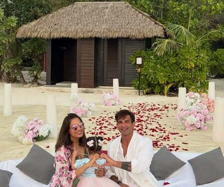 Bipasha Basu celebrates her ‘blessed & blissed’ birthday with Karan Singh Grover, & daughter Devi