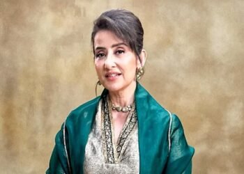 Manisha Koirala begins her Tuesday morning on a spiritual note