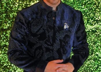 Nick Jonas reveals why he stepped outside of the Golden Globes ceremony