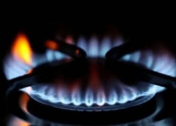 Karachi residents suffering as gas supply to several areas suspended