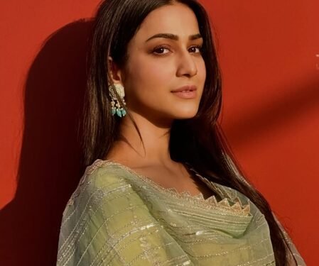 Amandeep Sidhu recalls her unique proposal while flying kites