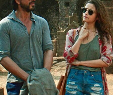 Alia Bhatt calls Shah Rukh Khan as her favourite co-star forever