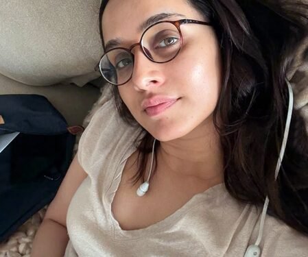 Shraddha Kapoor declares Monday as her ‘Sunday’, quips ‘kya kar loge?’