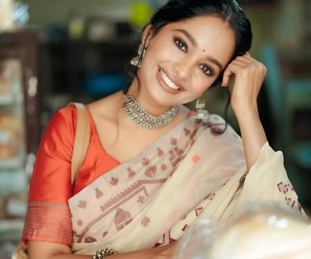 Mugdha Chaphekar on her OTT Debut with ‘Hasratein 3’: ‘Was waiting for the right story’