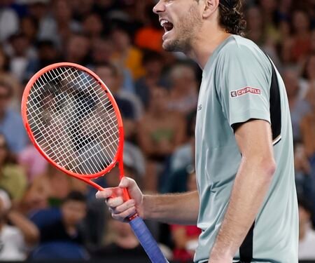 Aus Open: Americans Shelton, Fritz secure a spot in last 16