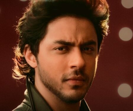 Aryan Khan calls father Shah Rukh Khan’s ‘King’ as ‘BAAP’