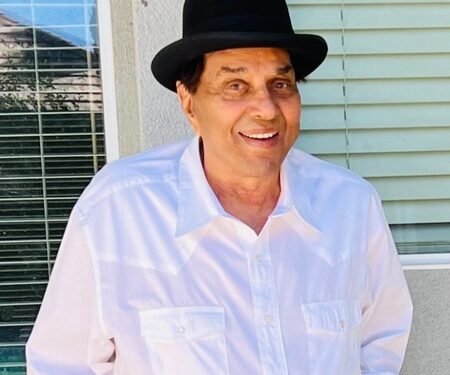 Hema Malini reacts to Dharmendra being conferred with Padma Vibhushan award