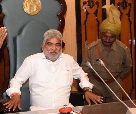 Telangana Speaker begins hearing on disqualification petitions