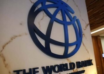 Global economy defies trade turmoil, growth to ease: World Bank