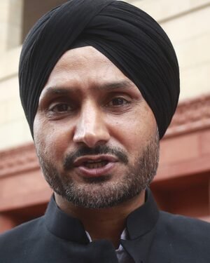 ‘Begani shadi mein abdulla diwana’: Harbhajan’s dig at Pakistan’s boycott of India match in T20 WC