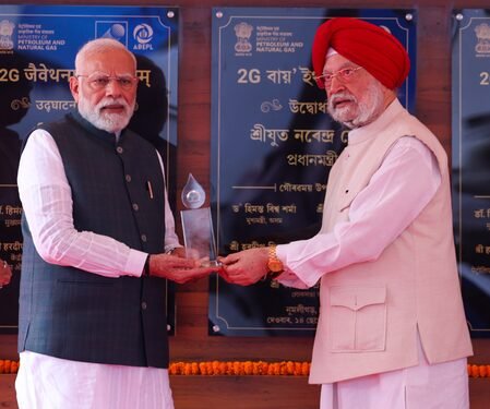 PM Modi extends birthday wishes to Hardeep Singh Puri, hails his role in petroleum, natural gas sectors