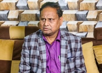 Humayun Kabir backs EC move to suspend seven AEROs in Bengal