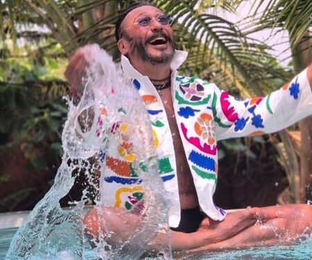 Wife Aayesha Shroff wishes “Happppppiest birthday to the BEST of the BEST’ Jackie Shroff