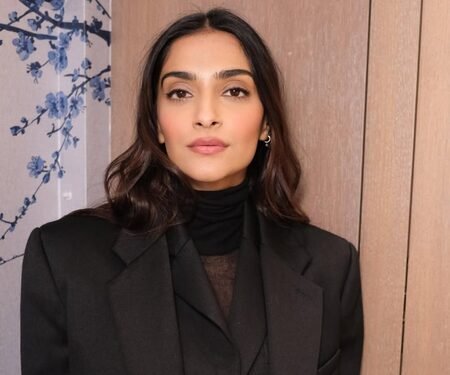 ‘Ek Ladki Ko Dekha Toh Aisa Laga’ turns seven, Sonam Kapoor celebrates love without labels