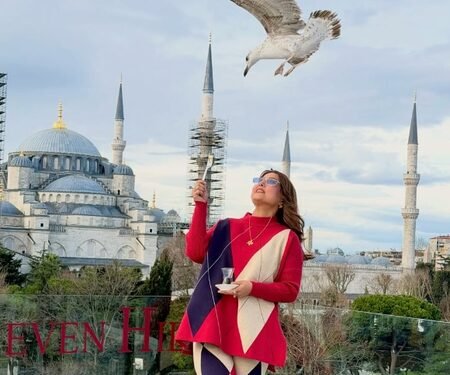 Hina Khan soaks in Istanbul mornings with birds, breakfast and history