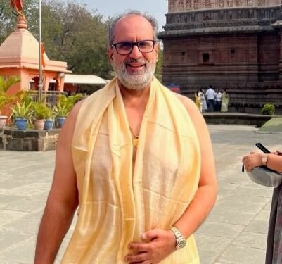 Anand L. Rai seeks blessings at Grishneshwar temple