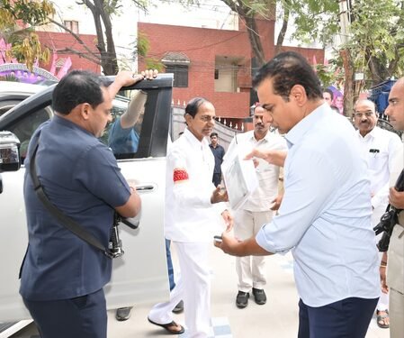 SIT examines KCR for nearly five hours in phone-tapping case (Lead)