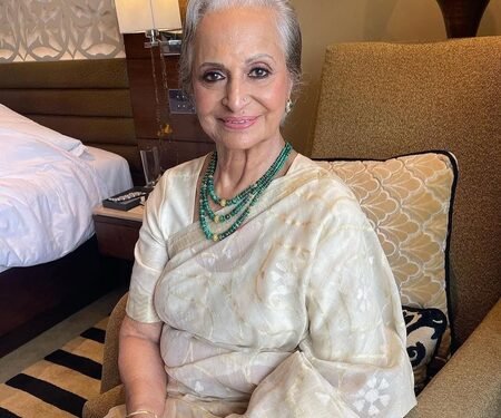 As Waheeda Rehman turns 88, Jackie Shroff pens heartfelt wish