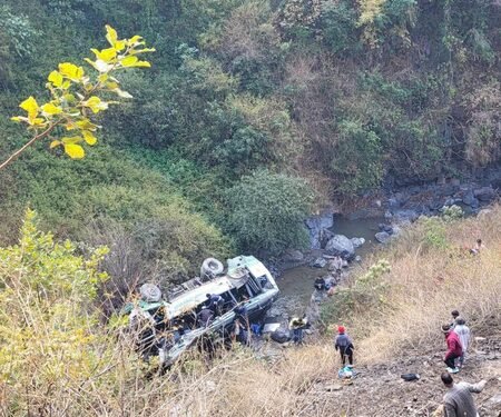 Three killed as Himachal bus plunges into ditch in Dehradun
