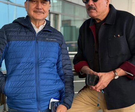 Anupam Kher declares himself and Boman Irani ‘handsome’: ‘No ifs or buts’